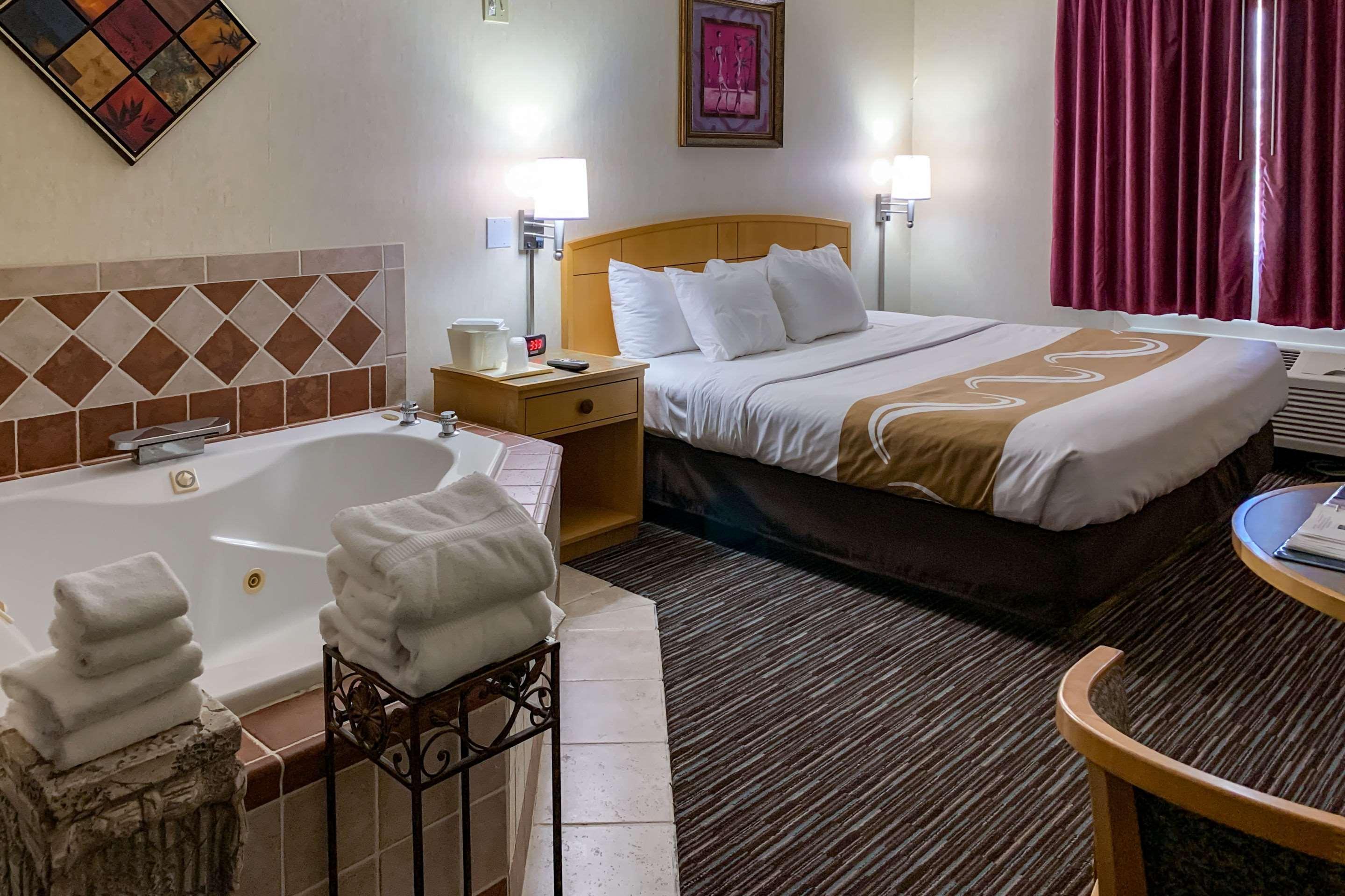 Quality Inn Near Toms River Corporate Park Manchester Township Εξωτερικό φωτογραφία